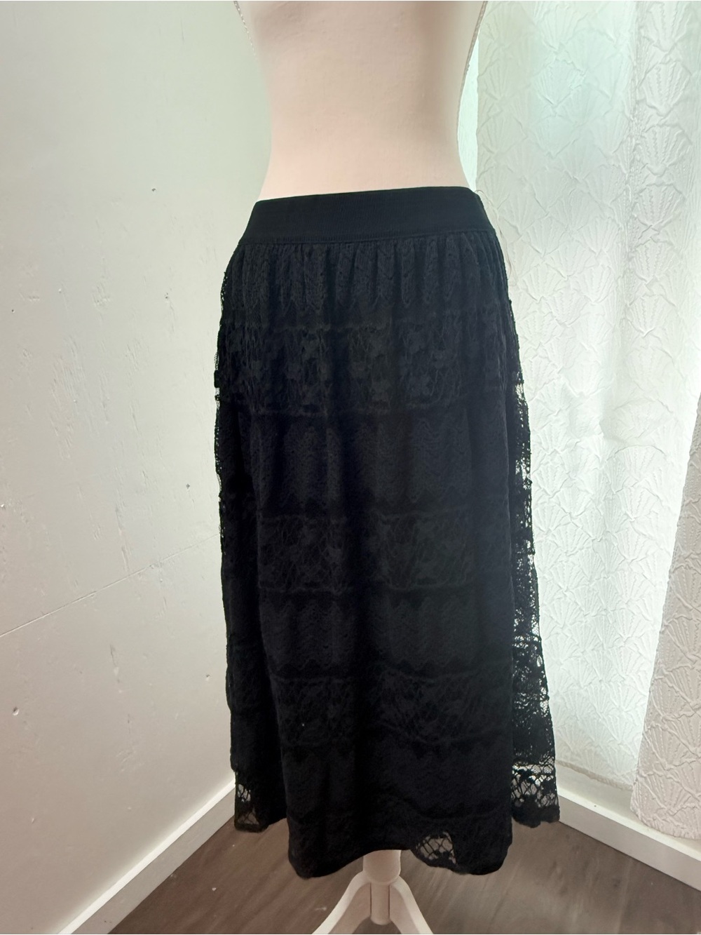 Magic Black Lace Tiered Midi Skirt